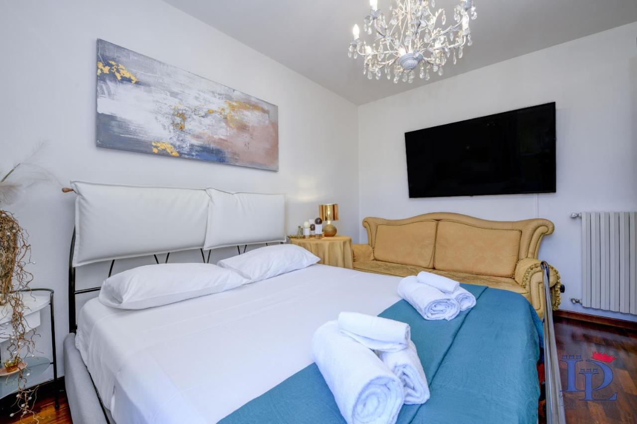 Desenzanoloft Official Partner Marriott Homes & Villas - Luxury Suite With Jacuzzi And Garden Дезенцано-дель-Гарда Экстерьер фото