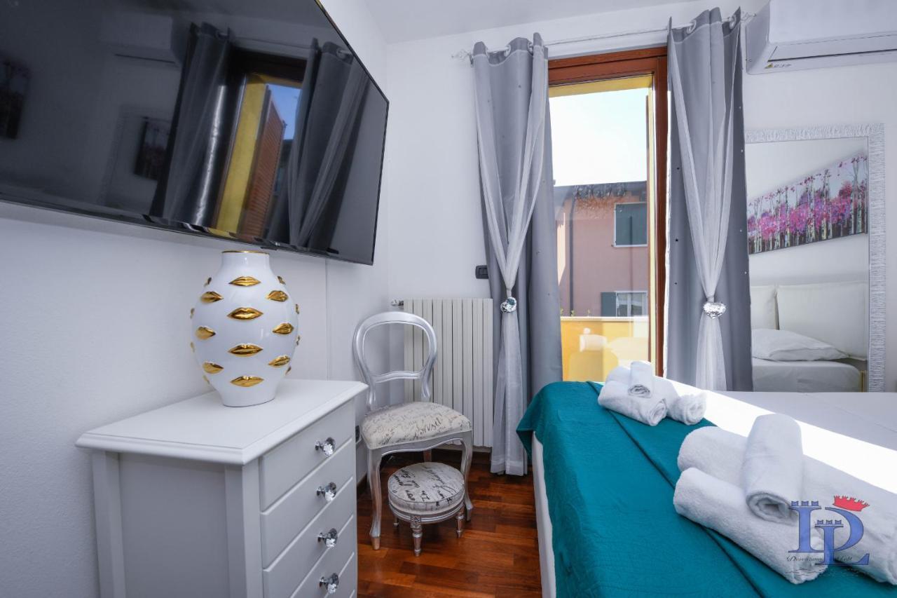 Desenzanoloft Official Partner Marriott Homes & Villas - Luxury Suite With Jacuzzi And Garden Дезенцано-дель-Гарда Экстерьер фото